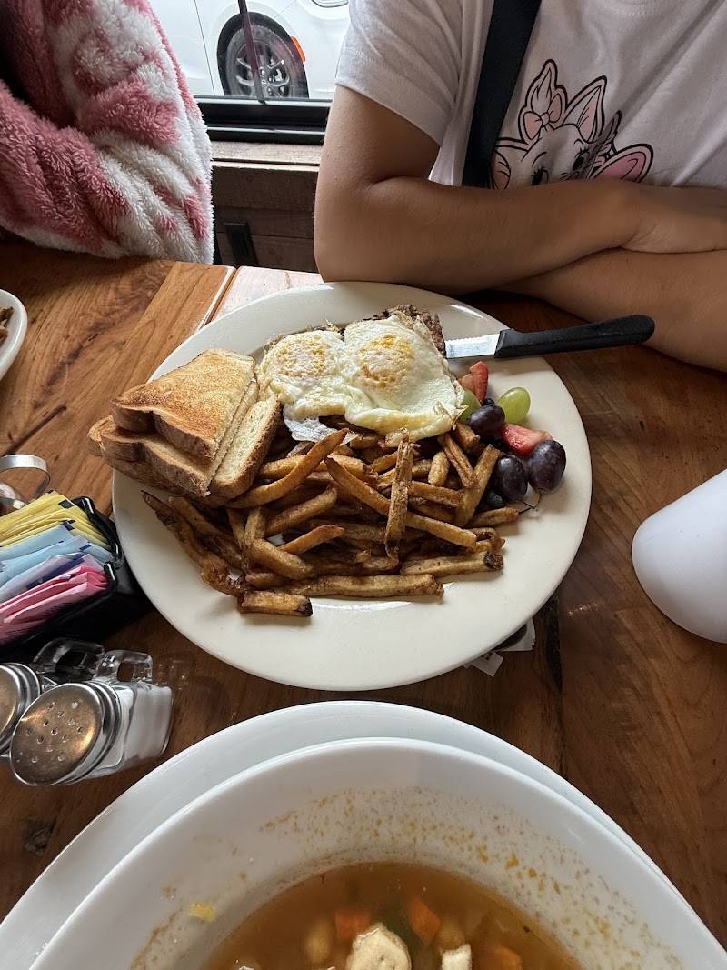 Copperbarn Coffeebar & Eatery